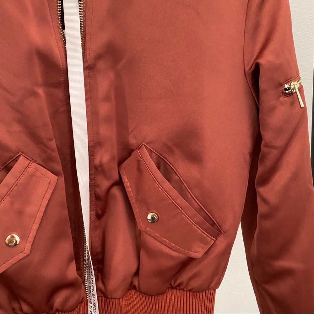 #29 - Picture 2 of 3